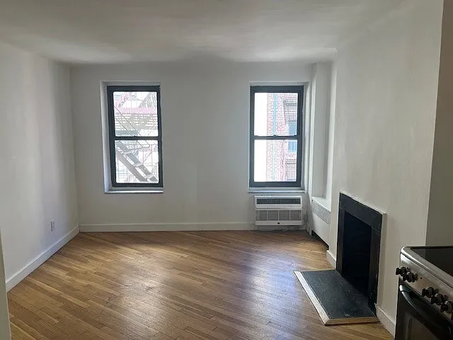 113 Sullivan St #4223