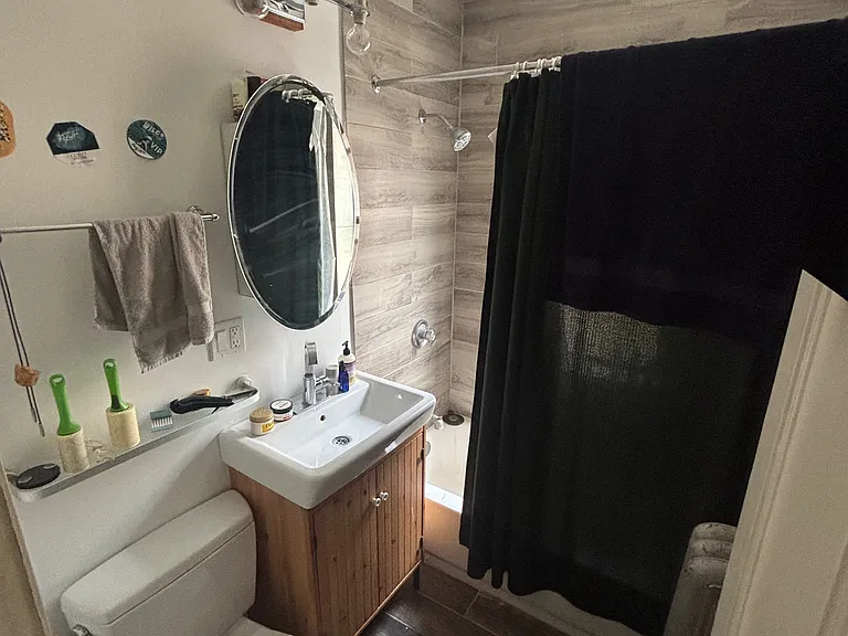 2441 W Logan Blvd #2J — Photo 4