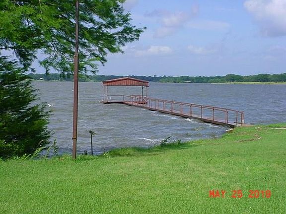 3rd image of 1533 Tawakoni Dr