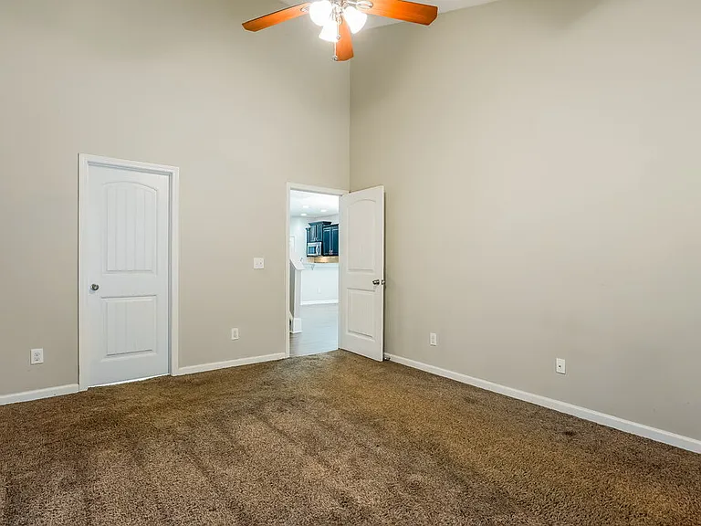 636 Smithridge Way — Photo 10