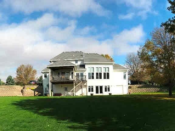 2nd image of 1666 Willow Run Blvd