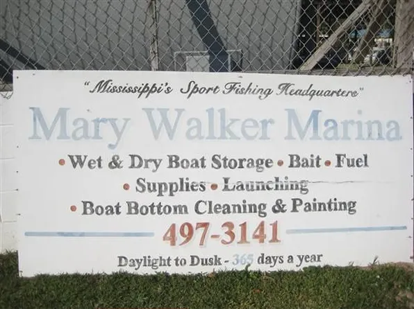 3308 Mary Walker Dr, Gautier, MS 39553