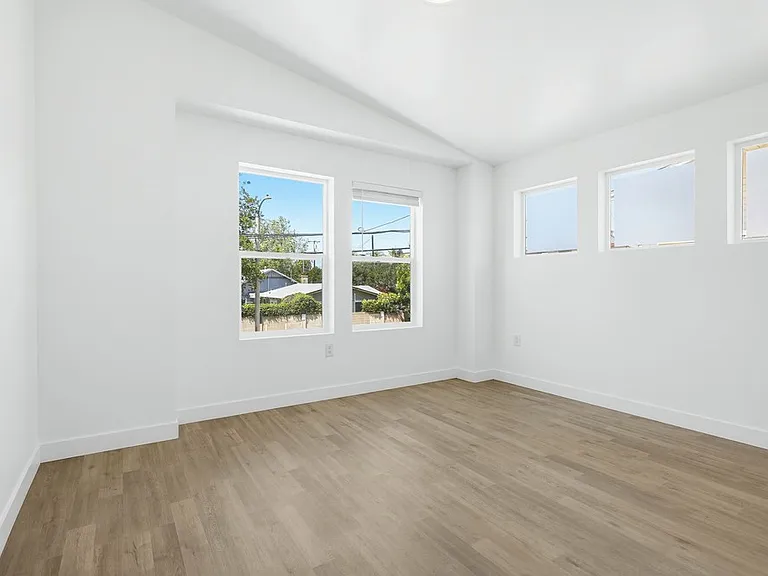 1017 Riverine Ave #200 — Photo 10