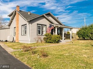 3393 Grade Rd, Falling Waters, WV 25419