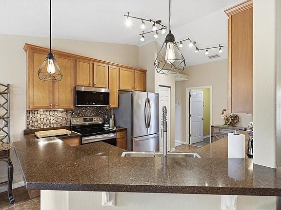 4th image of 5 Zorlou Ct