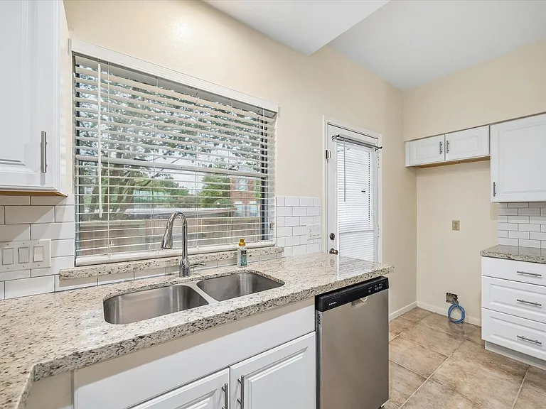2930 Grants Lake Blvd #2508 — Photo 16