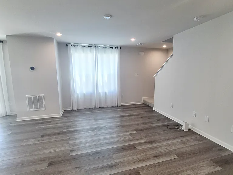 130 Robinia Rd — Photo 10