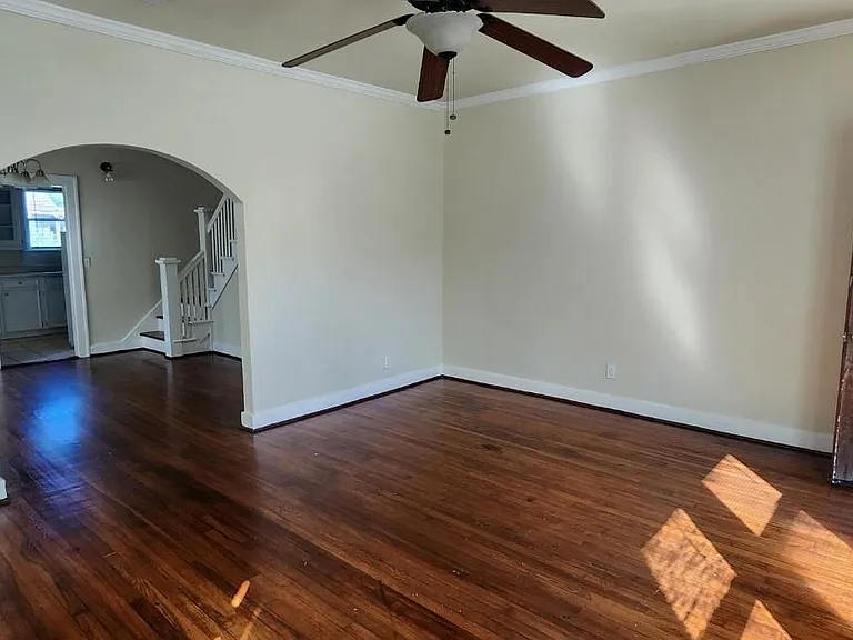 2805 Cleburne St — Photo 6