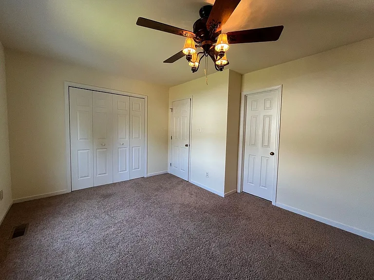 8704 Hermitage Trace Cir — Photo 15