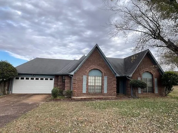 6707 Lake Point Cir, Memphis, TN 38141