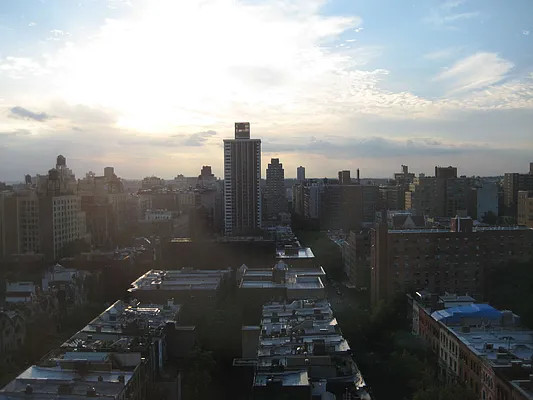 Rented by Rita S Citrin, LREB | media 22