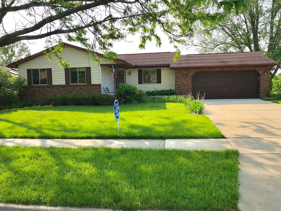 1st image of 5640 Wood Valley Dr