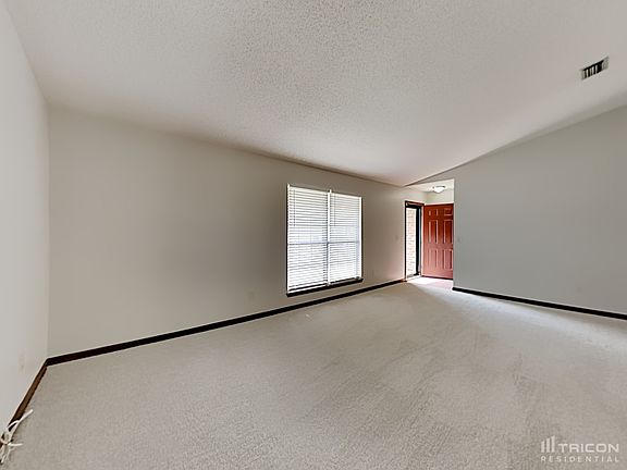 3rd image of 937 Chalmet Ln