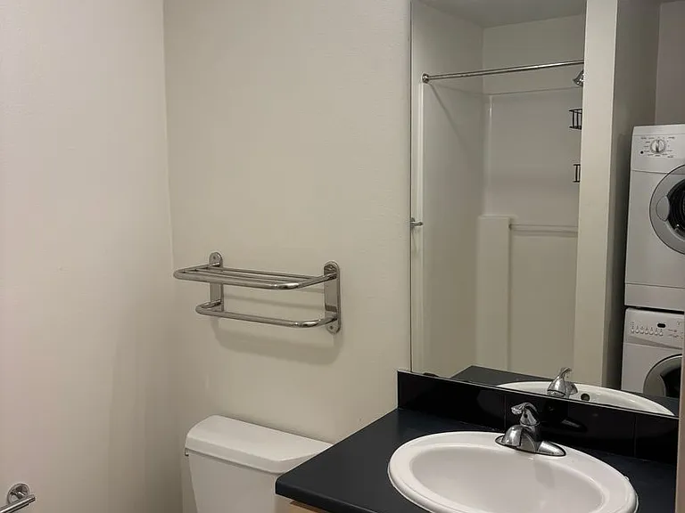 Brooklyn Apartments — Photo 27