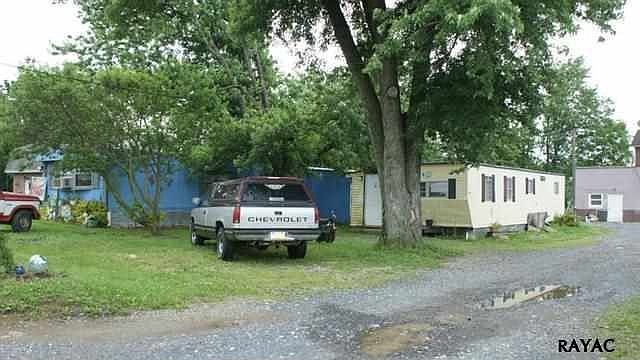 2nd image of 2621 York Rd