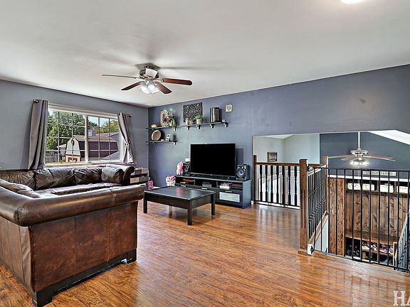 5th image of 3615 W Drake Ct