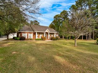 51774 Flat Creek Dr, Bay Minette, AL 36507