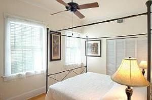 2nd image of 411 William St #9