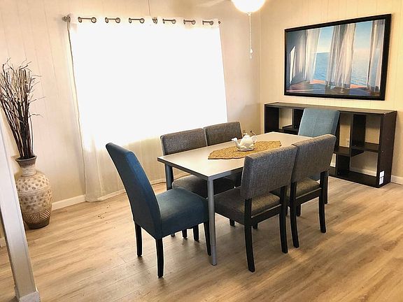 5th image of 2727 E University Dr #6