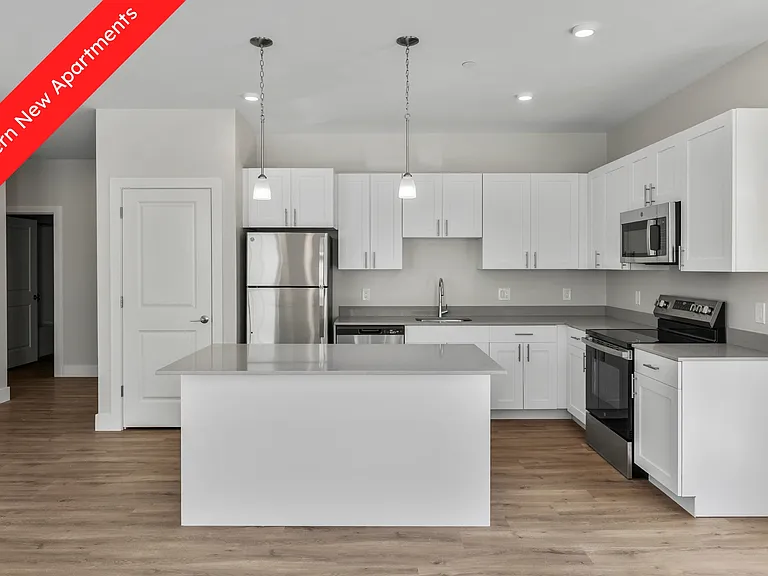 Woodview at Randolph — Photo 1
