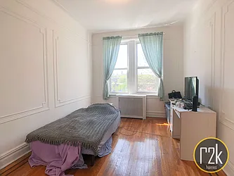 Rented by Realty 2000 Corp