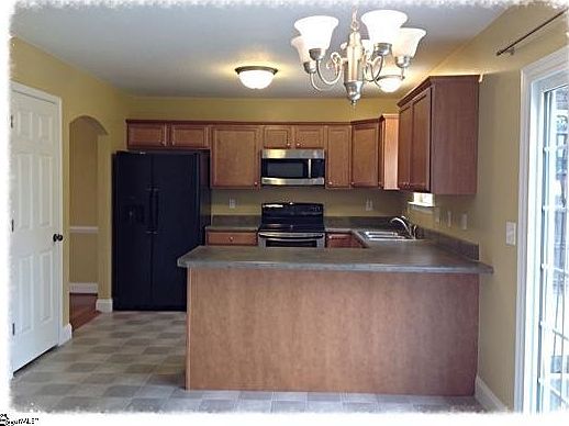 4th image of 205 Finley Hill Ct