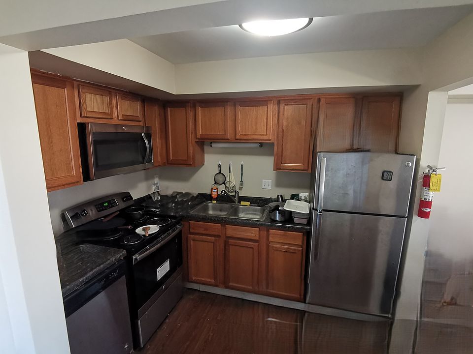 1st image of 411 Wells Mills Dr #225