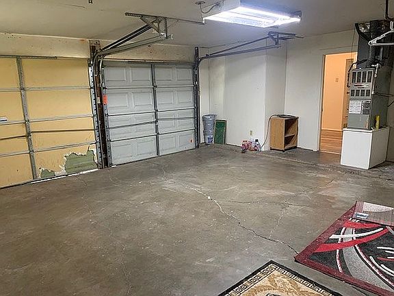 3rd image of 2108 SE 21st Ave