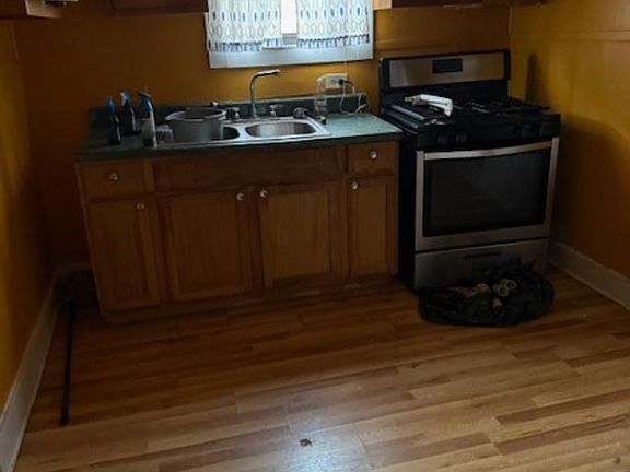 3rd image of 2527 36th St