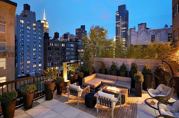 Rented by Greystar | media 14