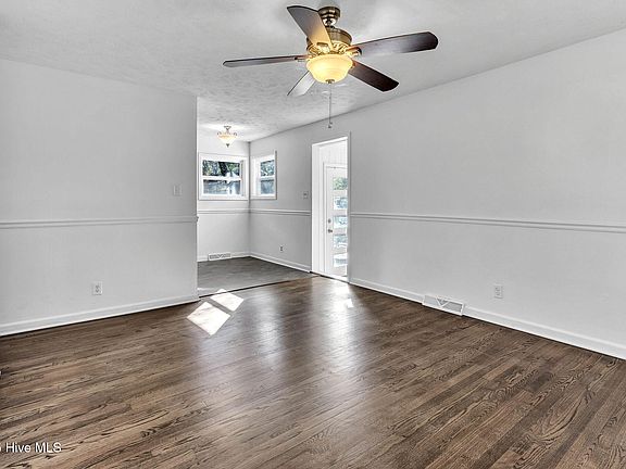 5th image of 714 S Pine Street