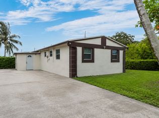 901 NW 34th Ter, Lauderhill, FL 33311