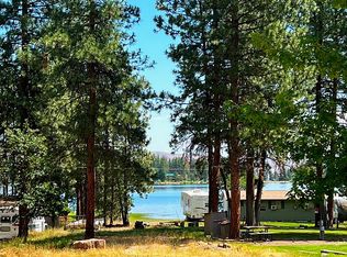 233 S Oak Rd, Tygh Valley, OR 97063