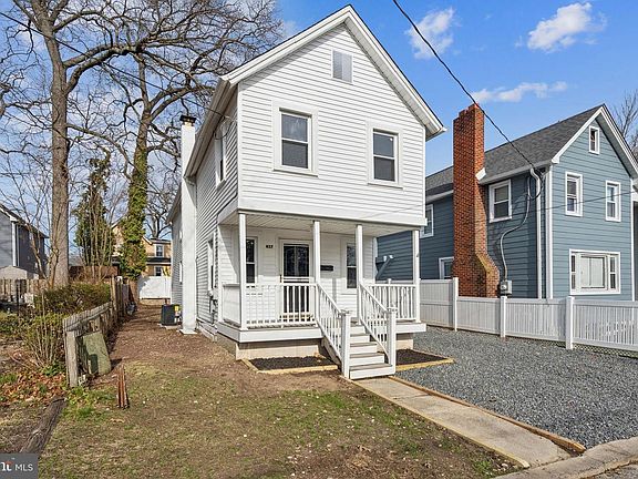 3rd image of 457 Wesley Ave