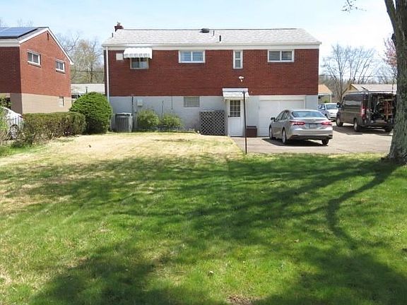 2nd image of 552 Lebanon Manor Dr