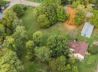 1545 Brock Rd, Hamilton, ON L9H5E4