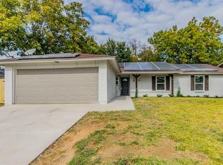 1903 Guinevere St, Arlington, TX 76014