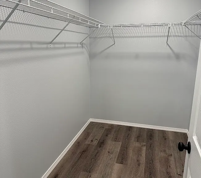 3130 Rosalie Pkwy — Photo 15