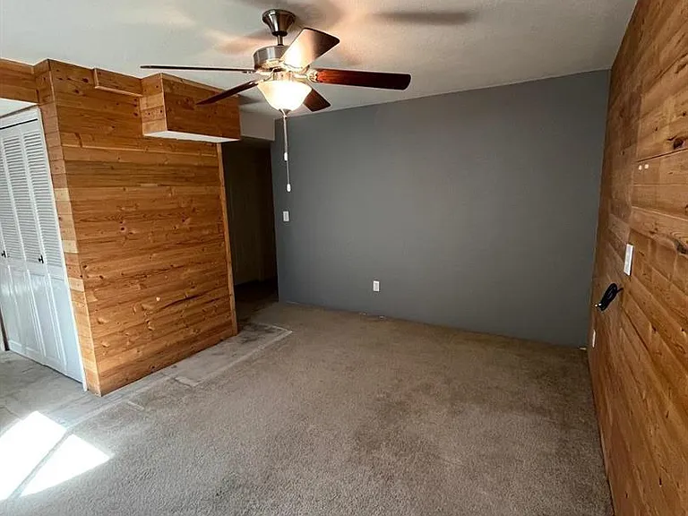1155 Pond Side Dr — Photo 17