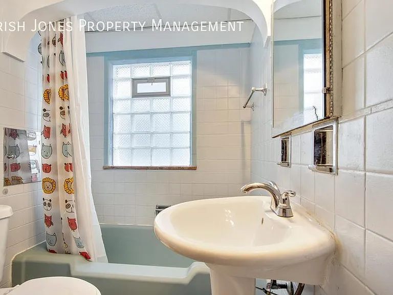 20 Avery Ave #LOWER — Photo 12