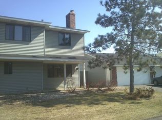 9319 73rd St S, Cottage Grove, MN 55016