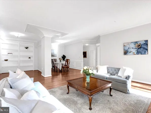 19400 Lansdowne Woods Blvd Unit 110, Leesburg, VA 20176