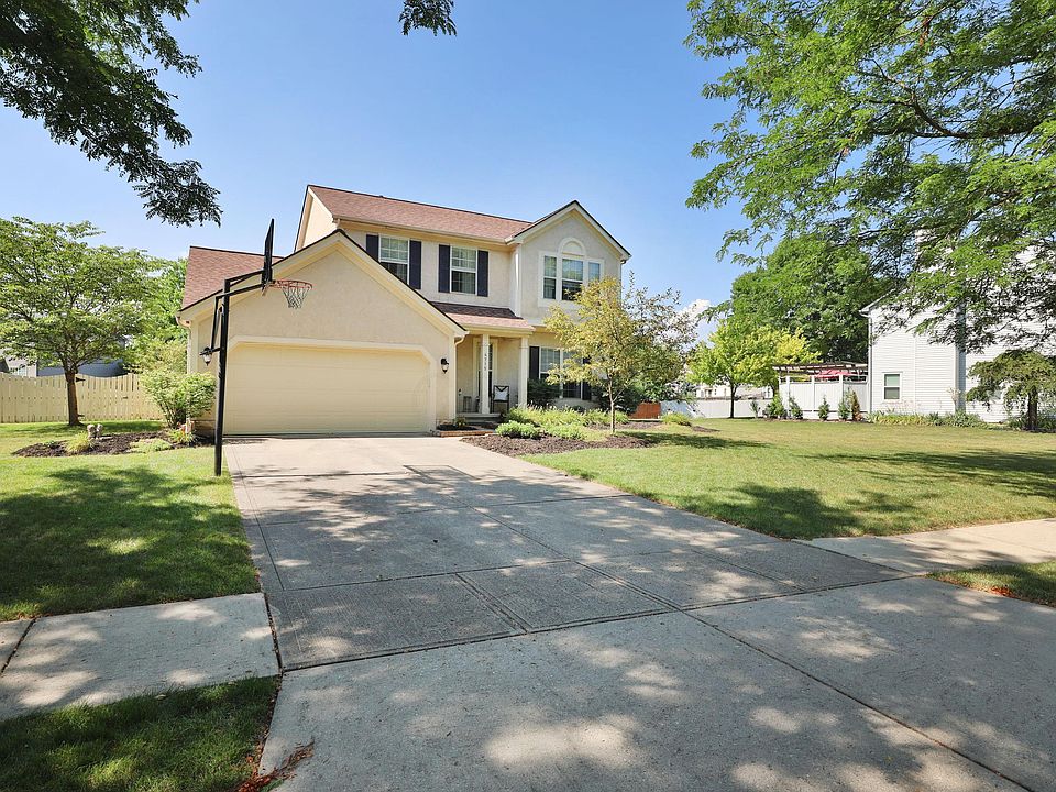 1st image of 4715 Clayburn Dr E