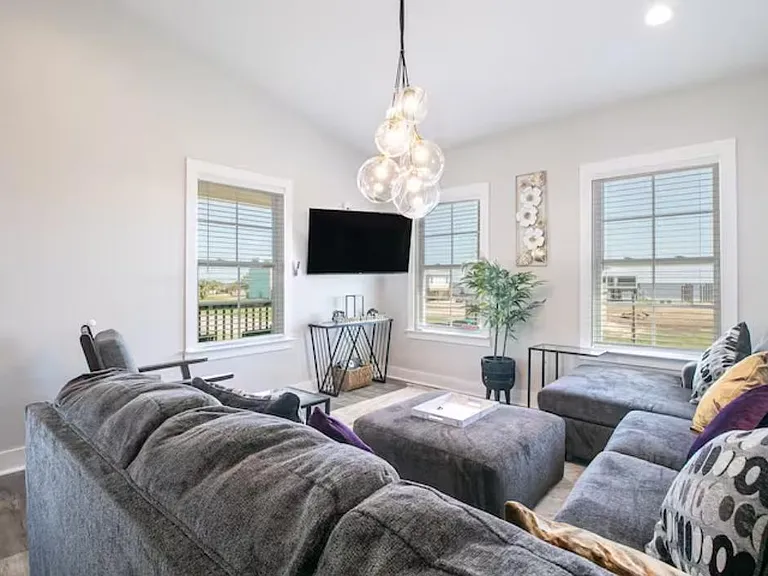 205 Murphy St — Photo 6