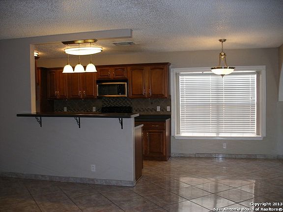 5th image of 9619 Sugarloaf Dr