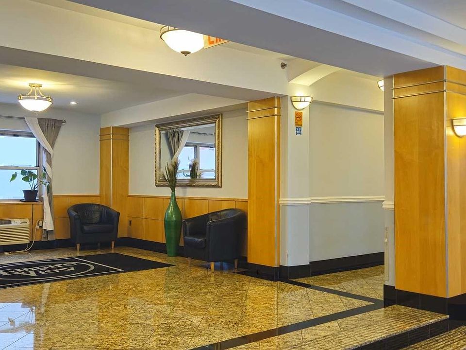 1st image of 70 S Munn Ave APT 1006