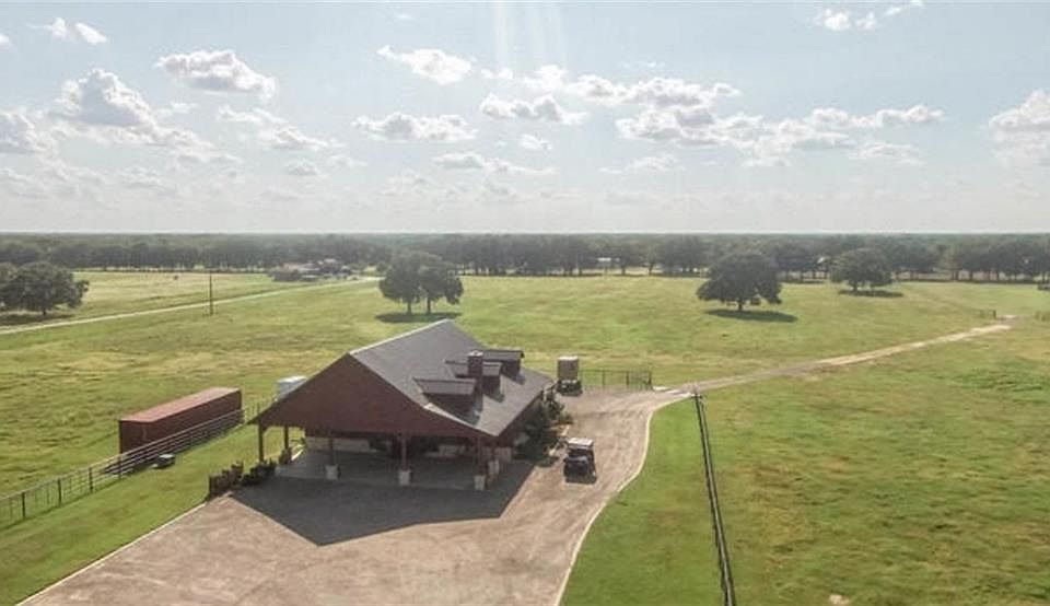 1st image of 3283 Private Road 2558