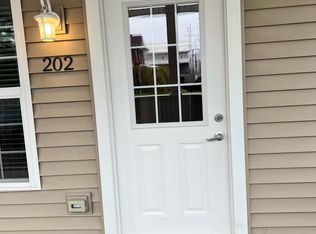 210 Butler Ave NW APT 202, Carrollton, OH 44615