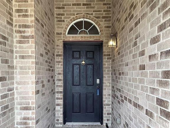 2nd image of 9105 Vineyard Ln