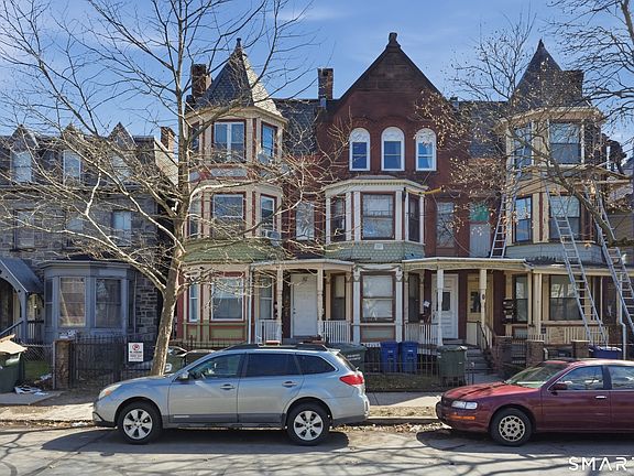 2nd image of 584 Kossuth Street